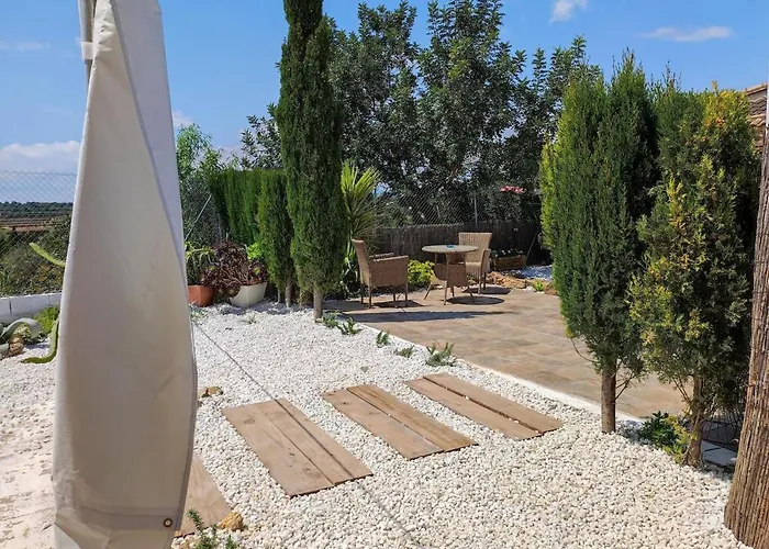 Les Moreres A Space For Tranquility بيت للعطل