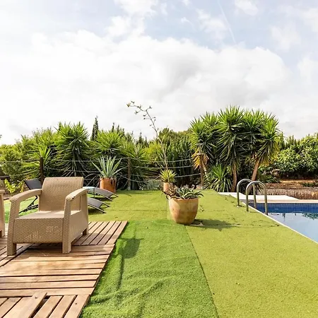 펜션 Les Moreres A Space For Tranquility