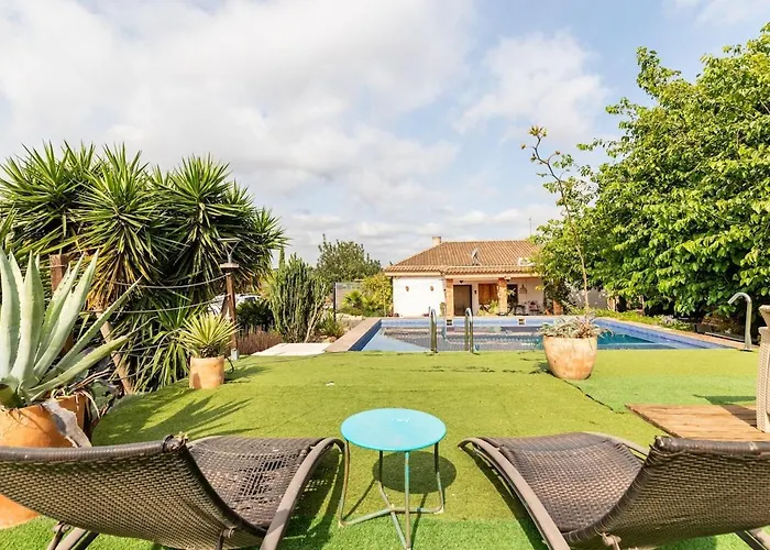 Сasa de vacaciones Les Moreres A Space For Tranquility